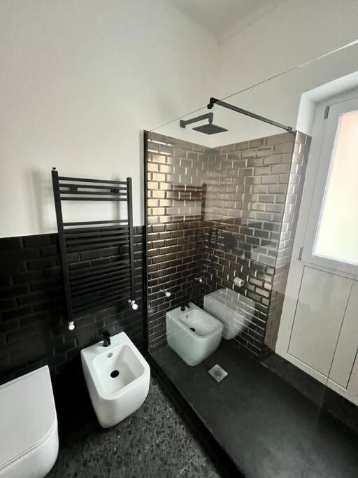 Casa Sassari - Vicino Porta Susa F.S. トリノ エクステリア 写真