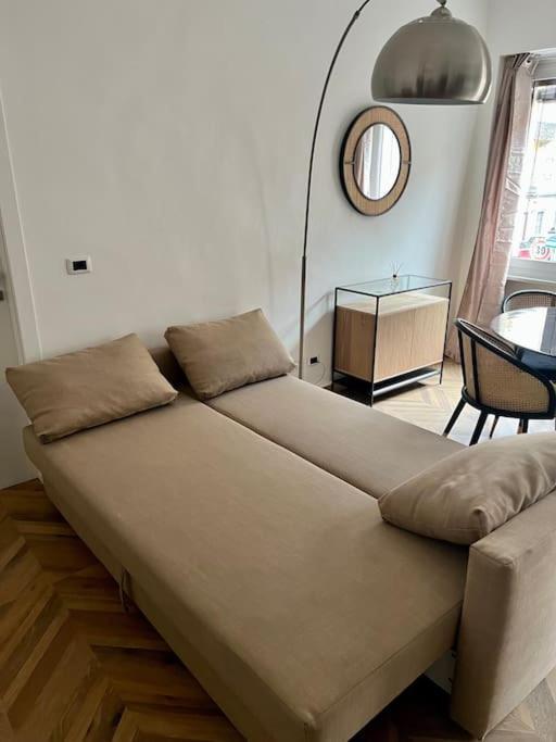 Casa Sassari - Vicino Porta Susa F.S. トリノ エクステリア 写真