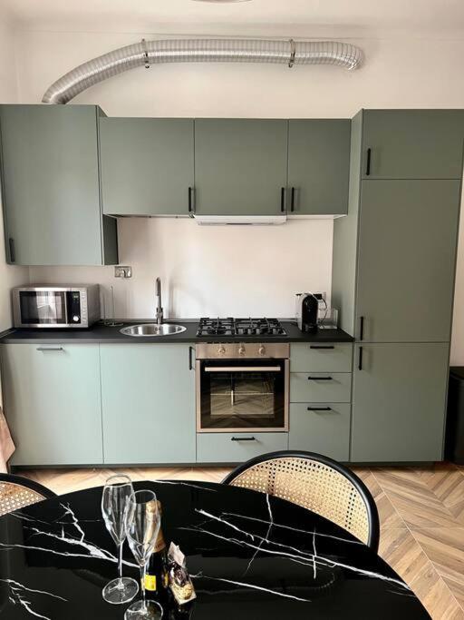 Casa Sassari - Vicino Porta Susa F.S. トリノ エクステリア 写真